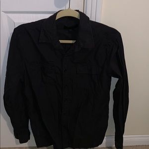Forever 21 Men Black button down shirt!